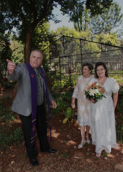 Wedding ceremony by Dr. Gerrit Rademeyer in Suurbraak